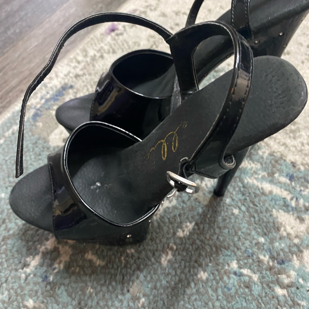 Elle Platform Heels